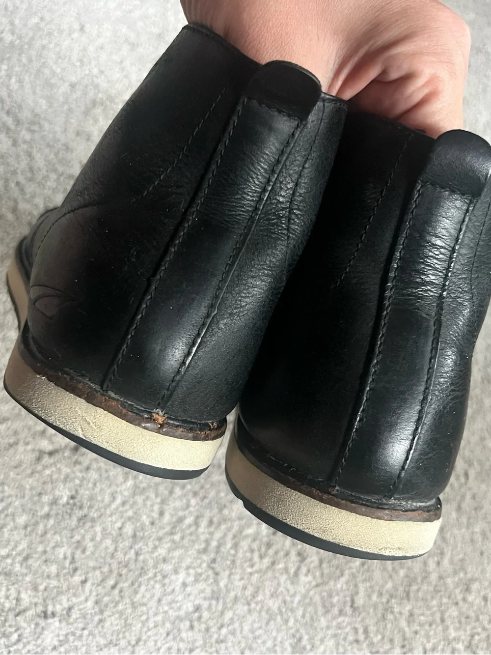 Altra Smith Men’s Size 12 Black Leather Cap Toe Chukka Boots